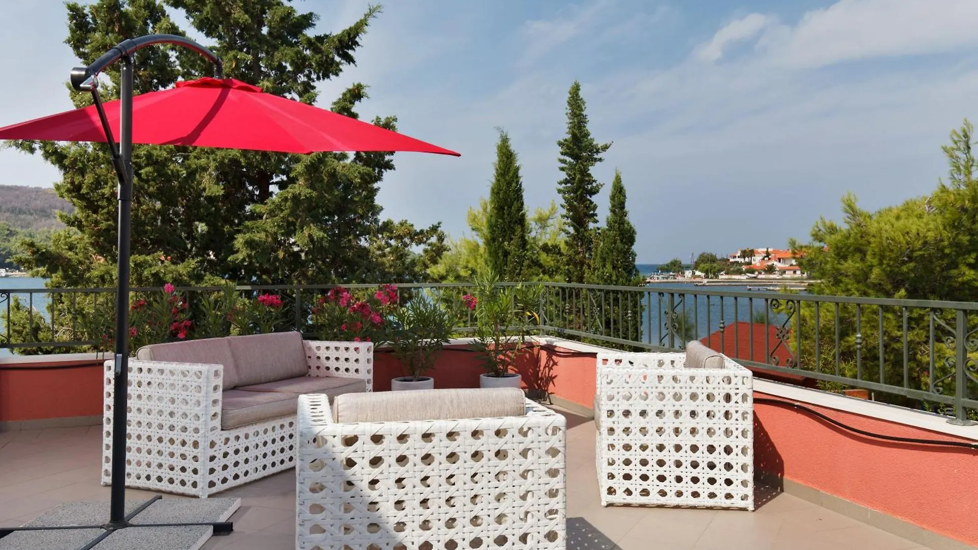 Σπίτι διακοπών Luxurioeses Haus Direkt Am Strand, Grosse Terrasse, Pool Sutomiscica
