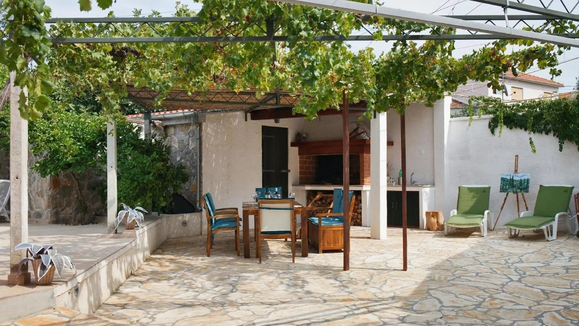 Luxurioeses Haus Direkt Am Strand, Grosse Terrasse, Pool Sutomiscica 0*,  Croatia